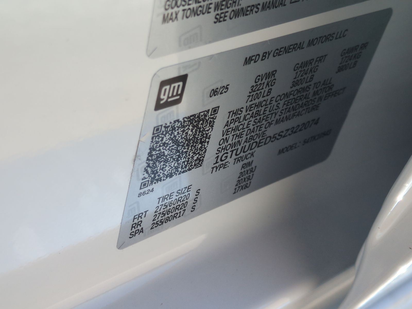 2025 GMC Sierra 1500 SLT