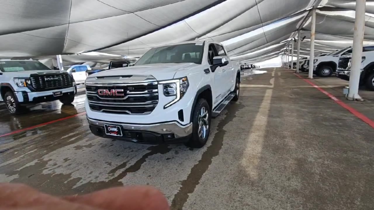 2026 GMC Sierra 1500 SLT