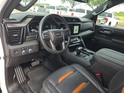 2025 GMC Sierra 1500 AT4