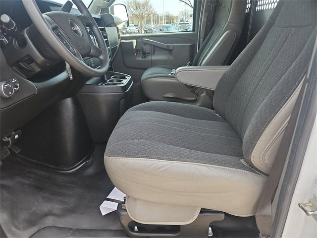 2023 GMC Savana Cargo 2500 Work Van