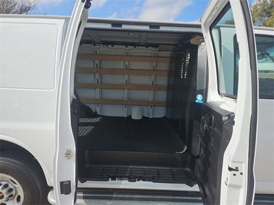 2023 GMC Savana Cargo 2500 Work Van