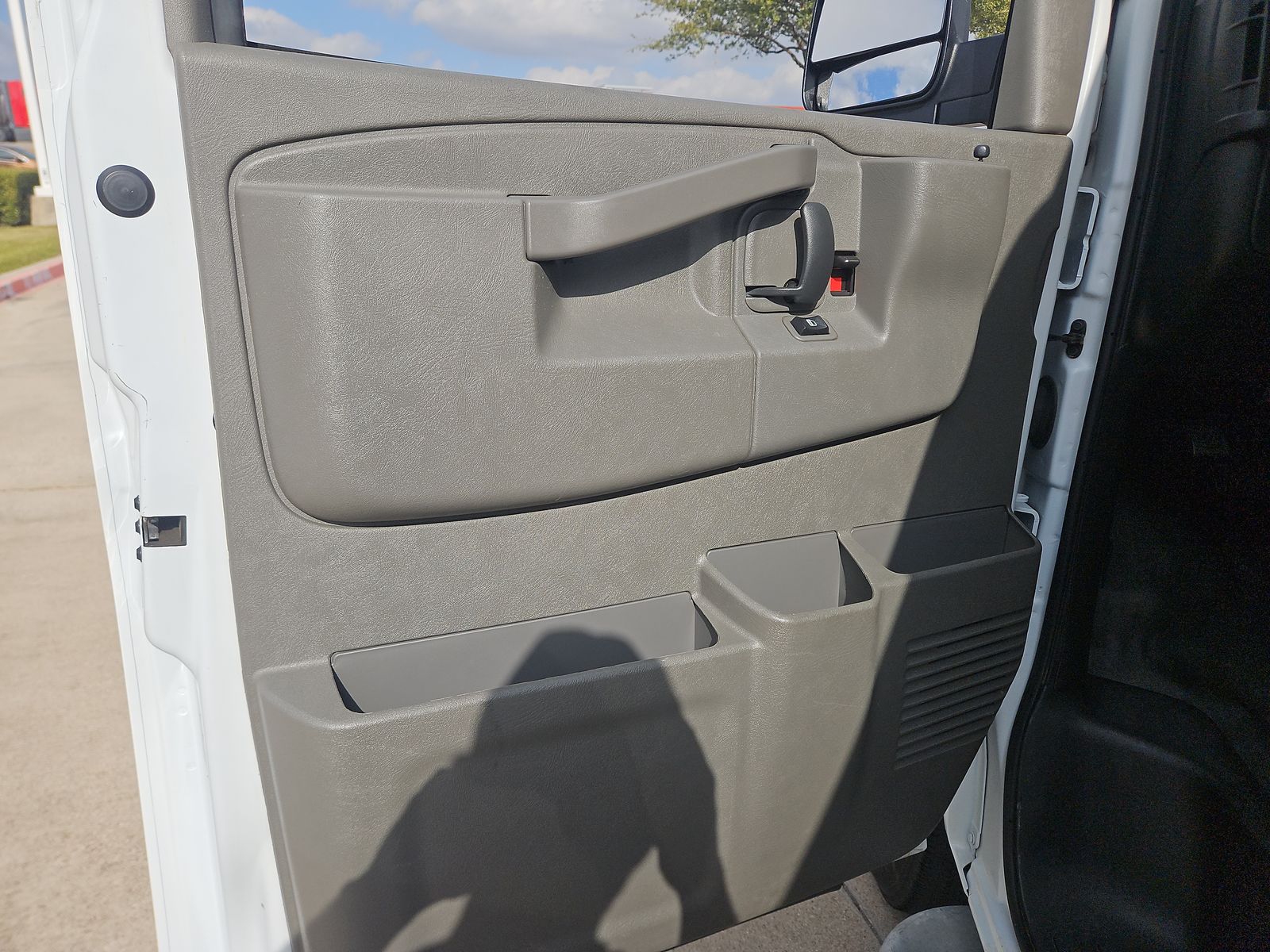 2023 GMC Savana Cargo 2500 Work Van