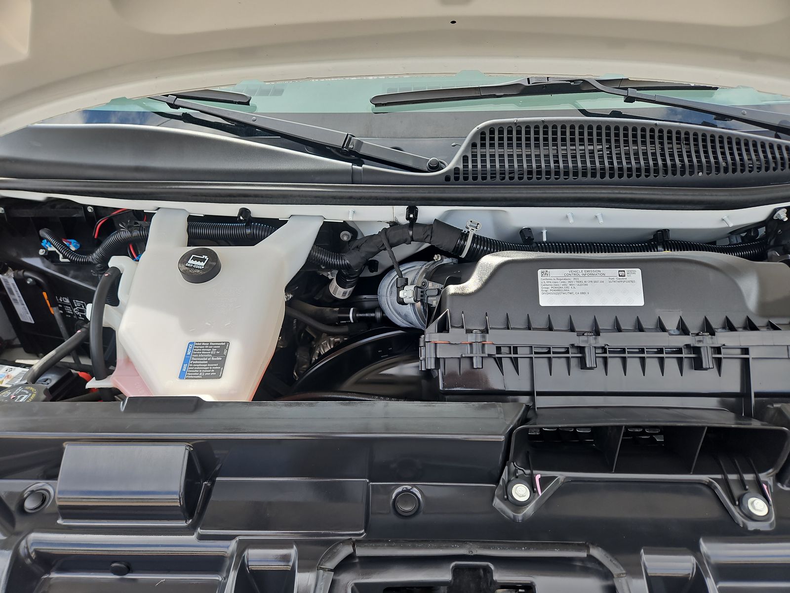 2023 GMC Savana Cargo 2500 Work Van