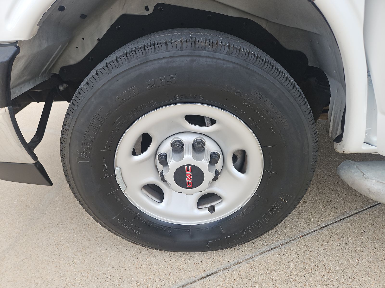 2023 GMC Savana Cargo 2500 Work Van