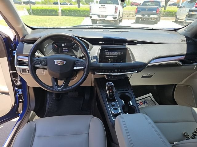2023 Cadillac XT4 Luxury