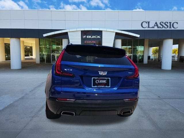 2023 Cadillac XT4 Luxury