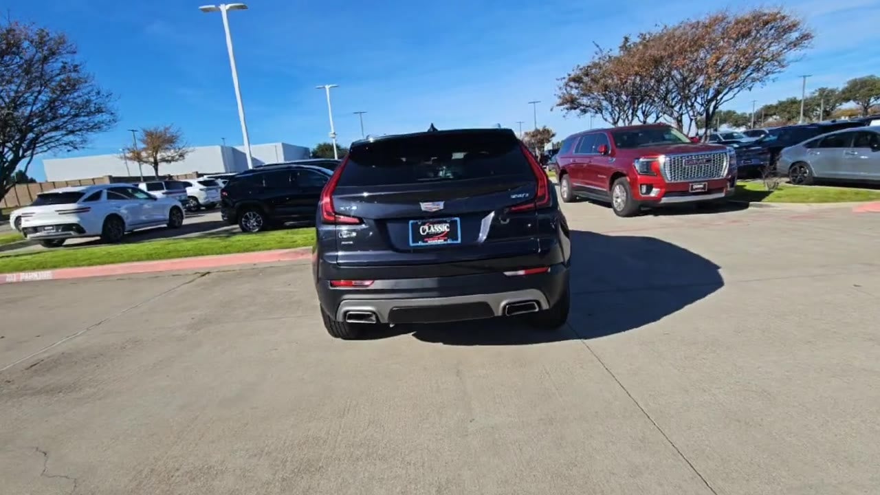 2023 Cadillac XT4 Premium Luxury