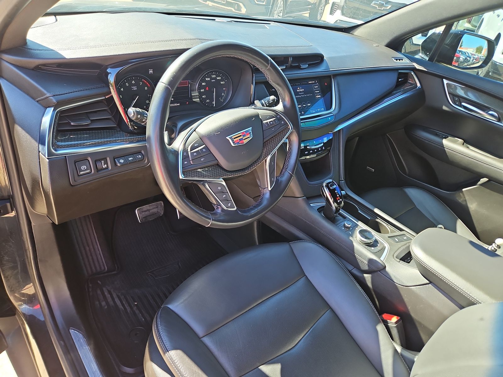 2022 Cadillac XT5 Sport