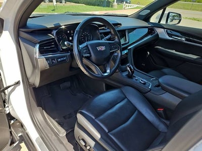 2022 Cadillac XT6 Premium Luxury