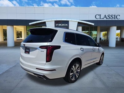 2022 Cadillac XT6 Premium Luxury