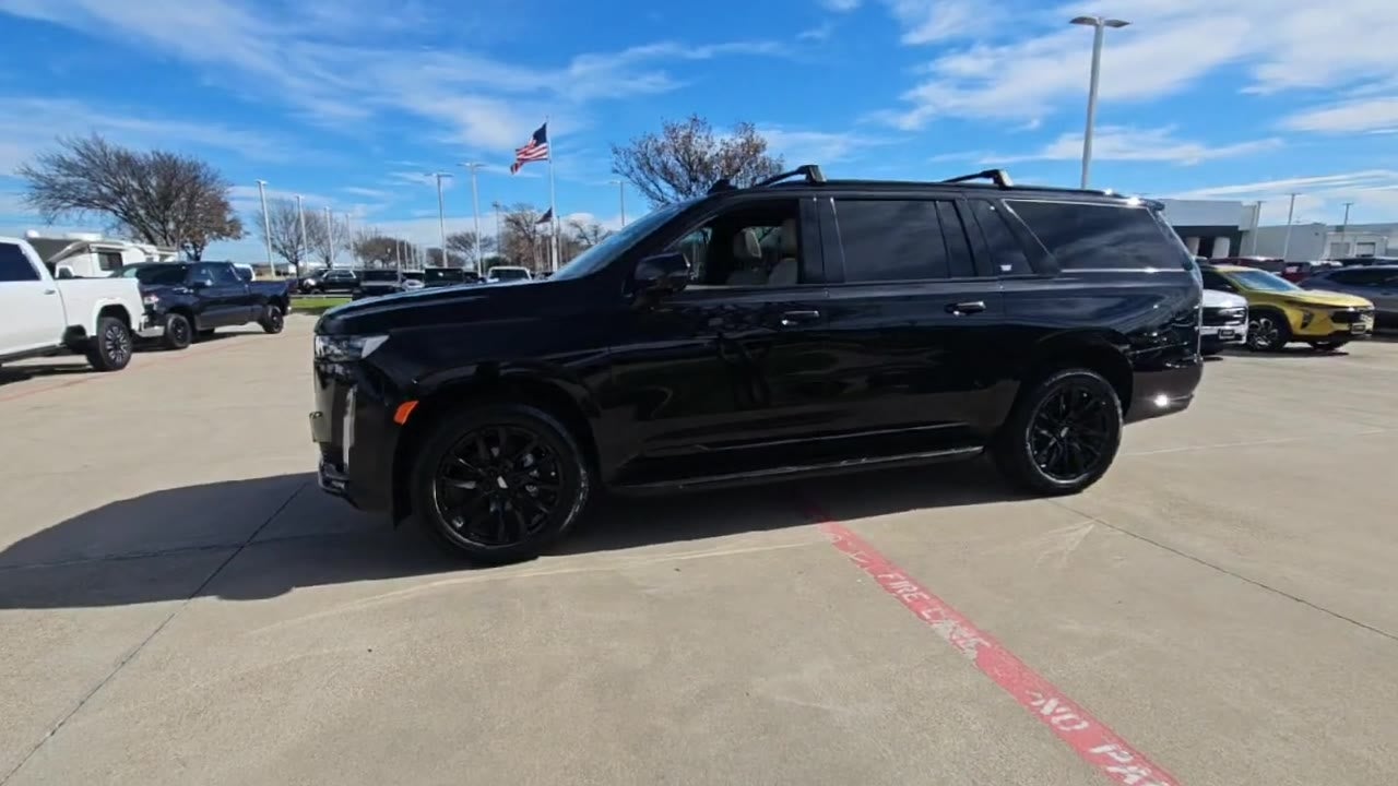 2022 Cadillac Escalade ESV Sport