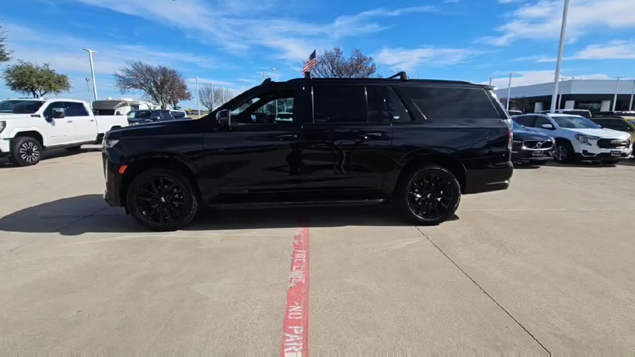 2022 Cadillac Escalade ESV Sport