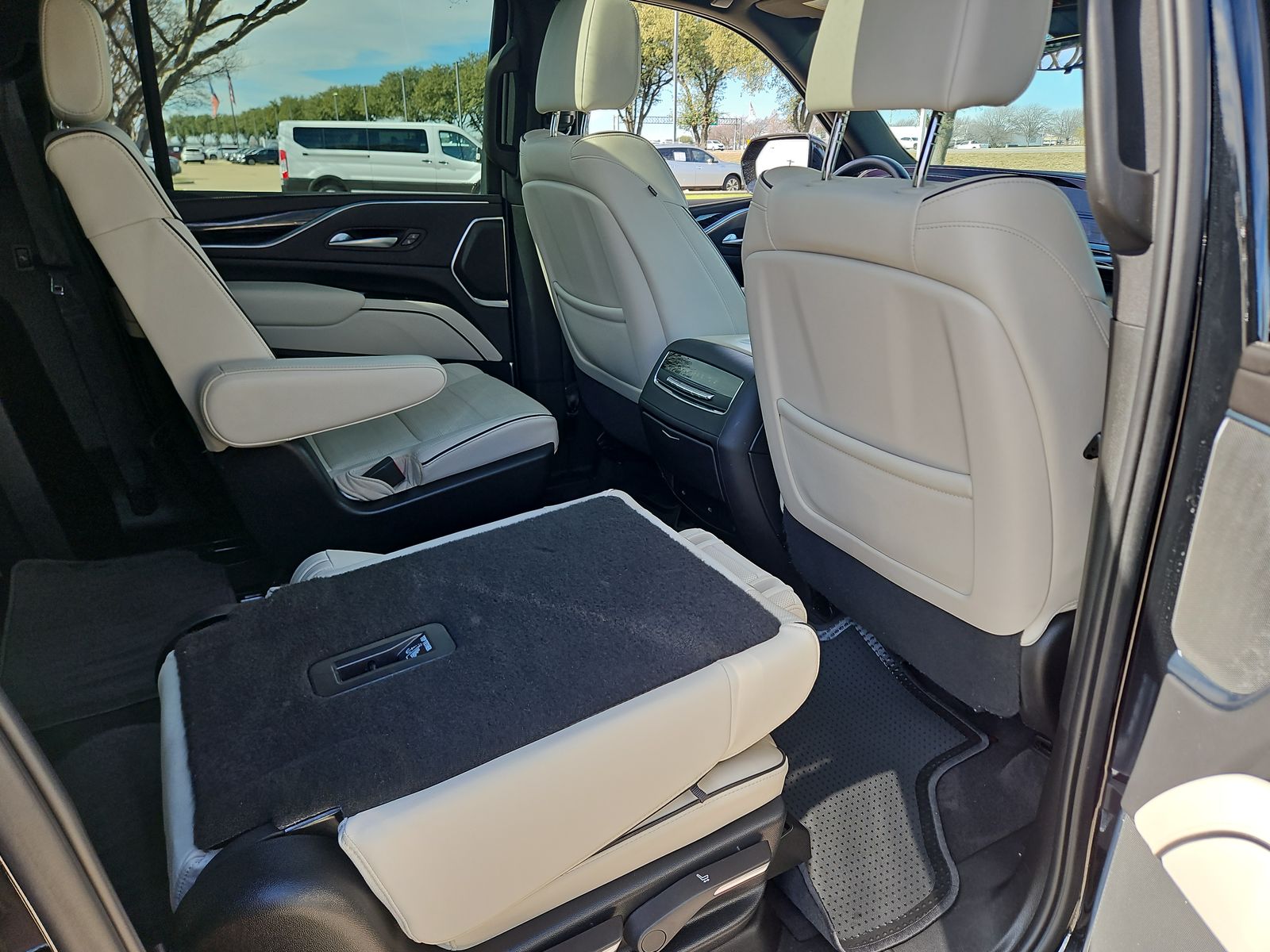 2022 Cadillac Escalade ESV Sport