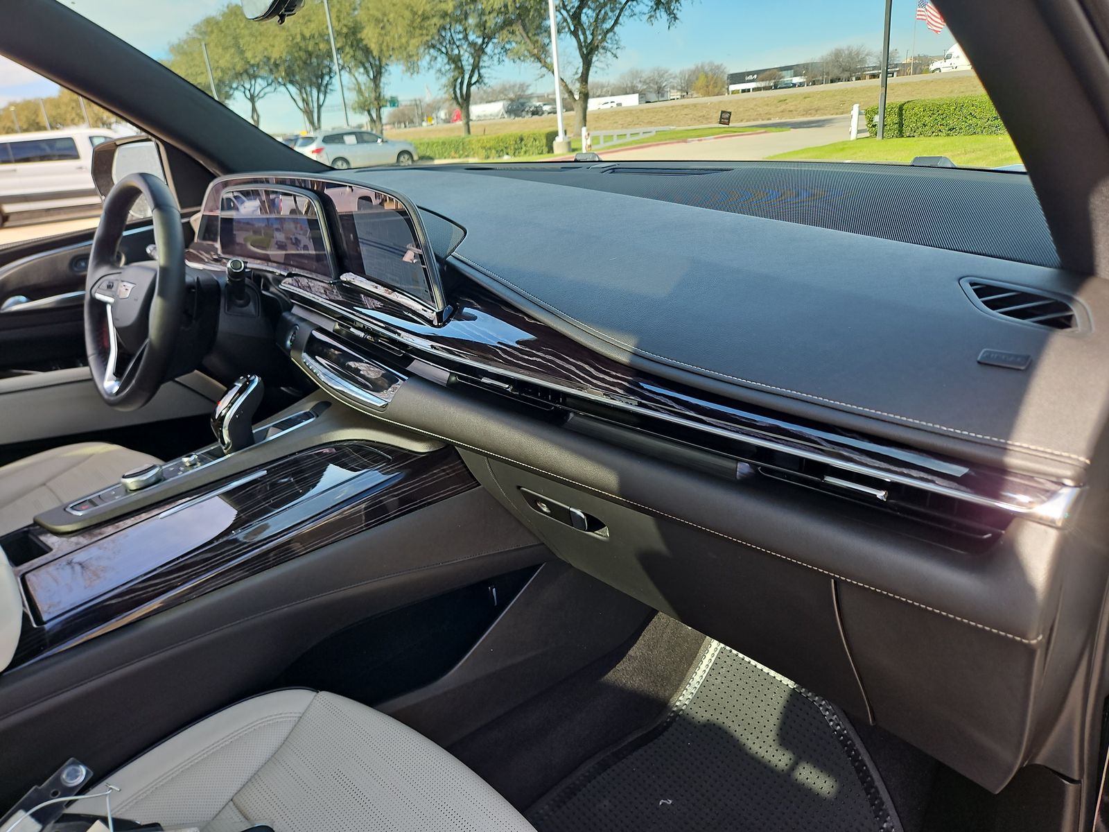 2022 Cadillac Escalade ESV Sport