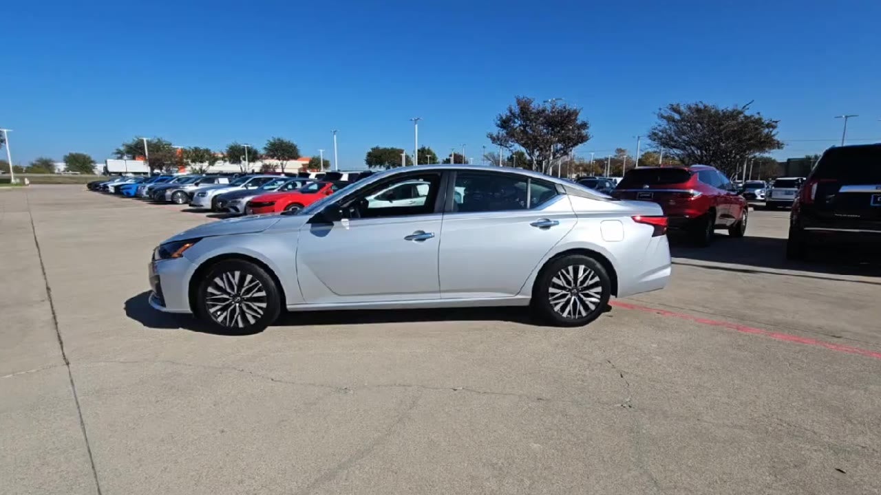 2024 Nissan Altima 2.5 SV