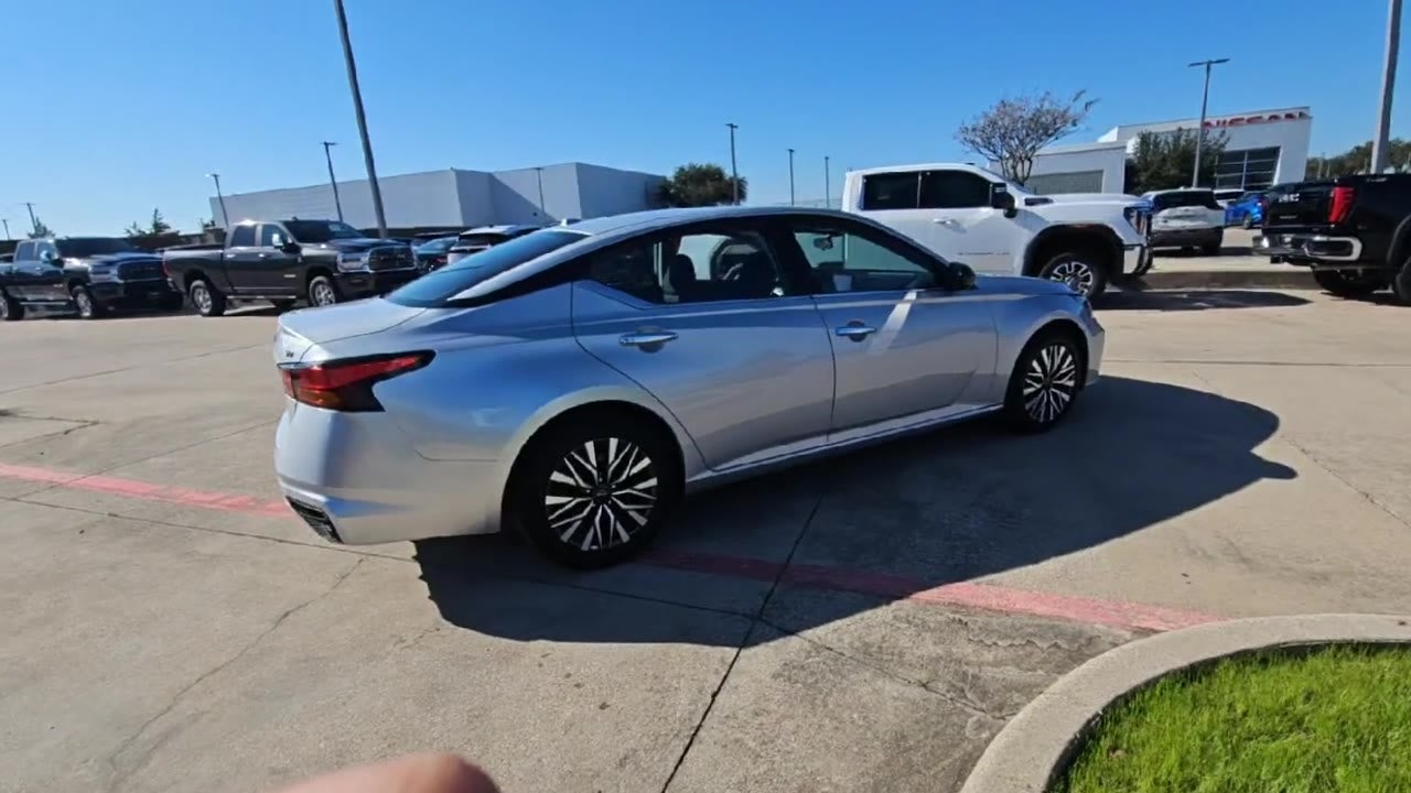 2024 Nissan Altima 2.5 SV