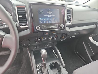 2022 Nissan Frontier Crew Cab SV 4x2