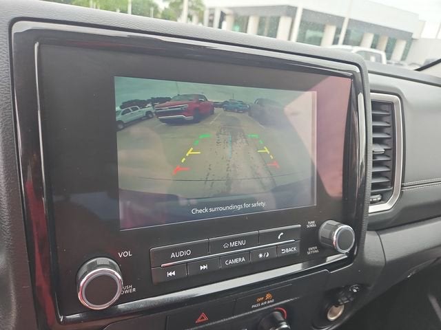 2022 Nissan Frontier Crew Cab SV 4x2