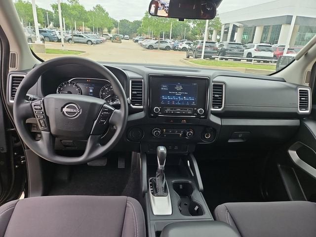 2022 Nissan Frontier Crew Cab SV 4x2