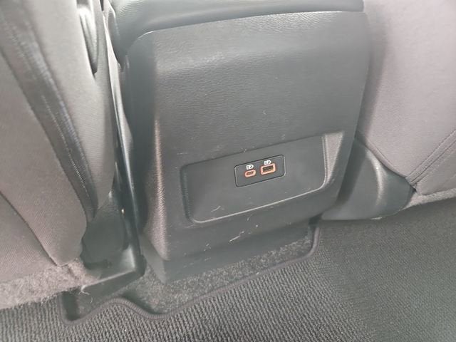 2022 Nissan Frontier Crew Cab SV 4x2
