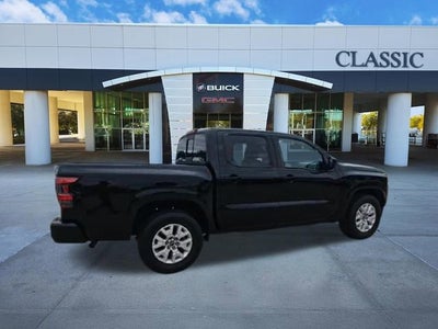 2022 Nissan Frontier Crew Cab SV 4x2