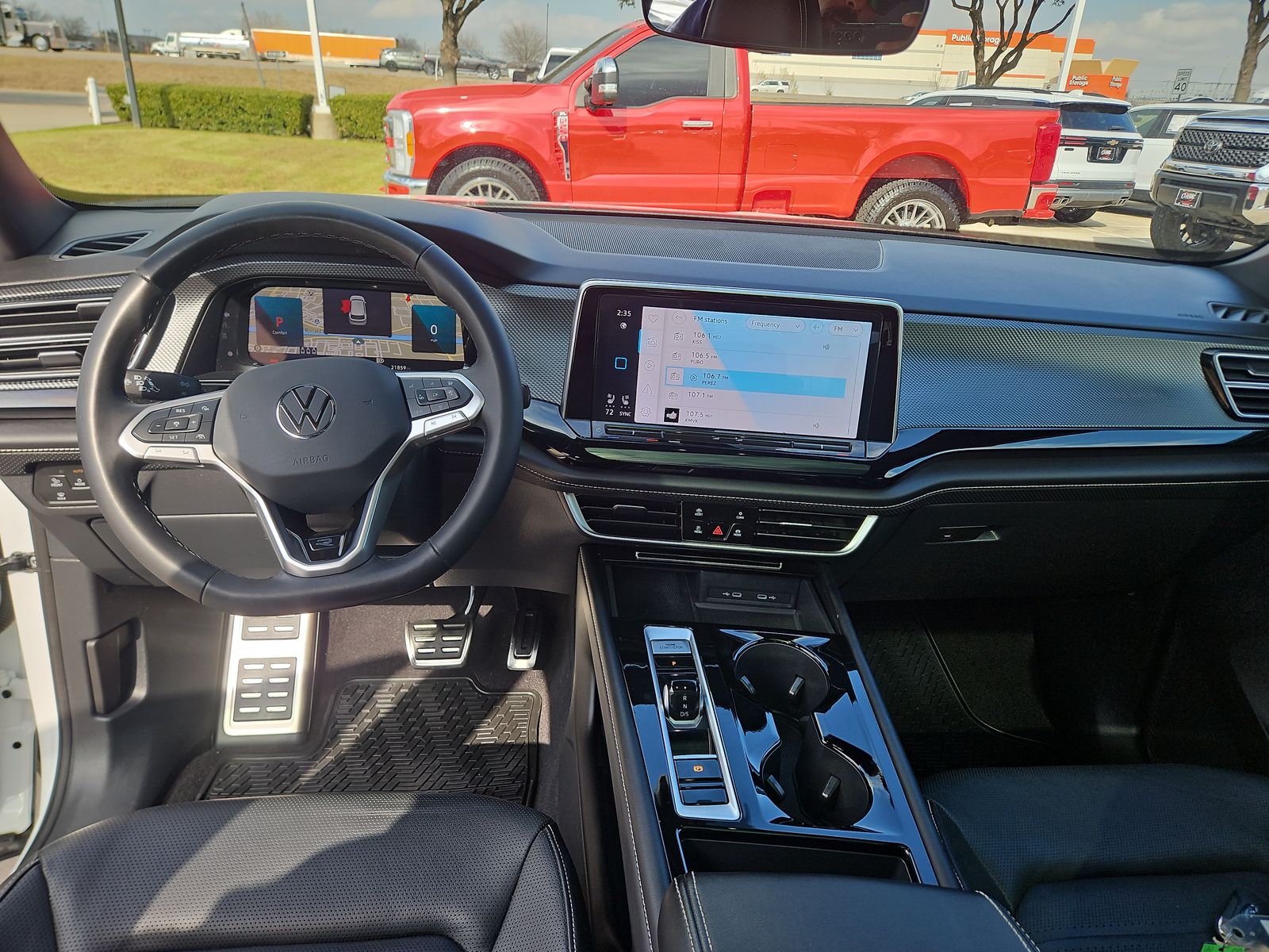 2024 Volkswagen Atlas Cross Sport 2.0T SEL R-Line