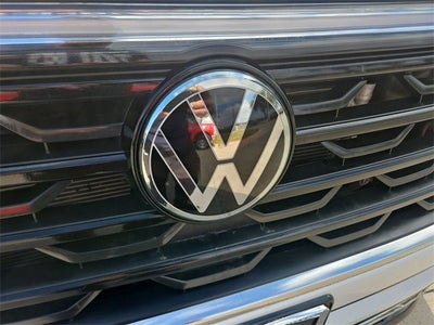 2024 Volkswagen Atlas Cross Sport 2.0T SEL R-Line