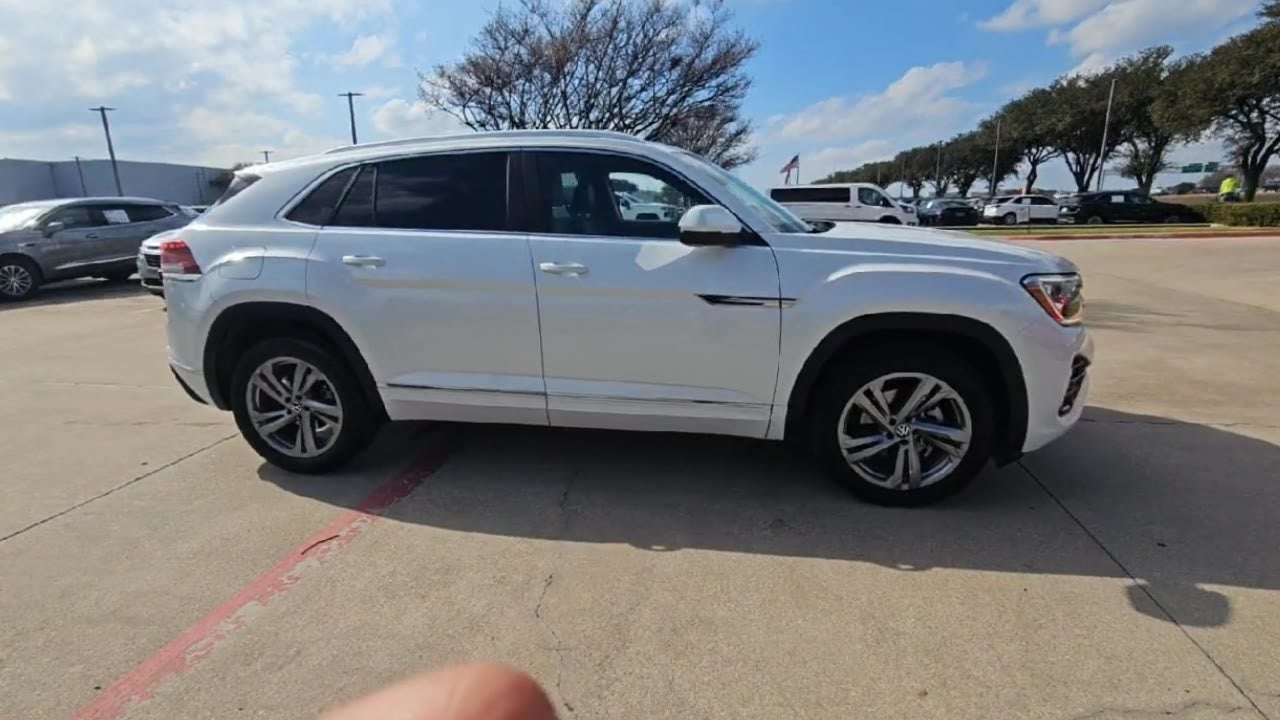 2024 Volkswagen Atlas Cross Sport 2.0T SEL R-Line