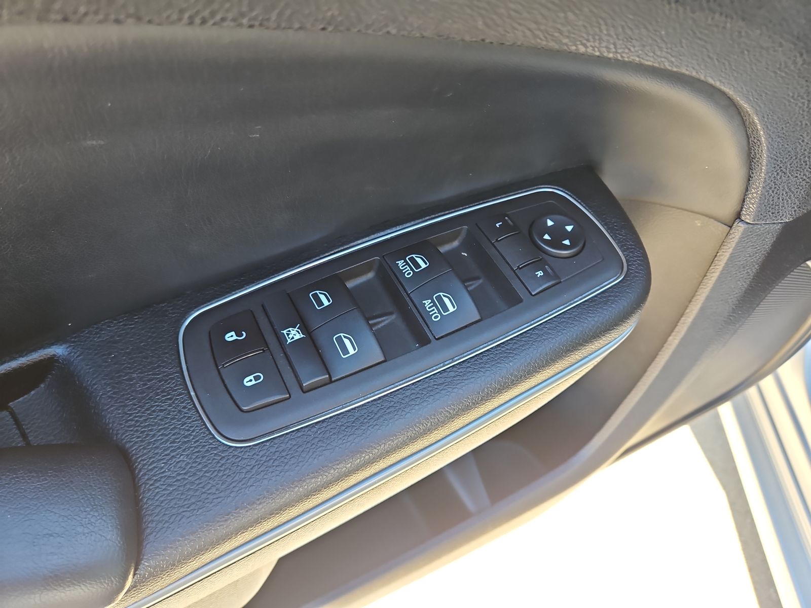 2023 Chrysler 300 300S