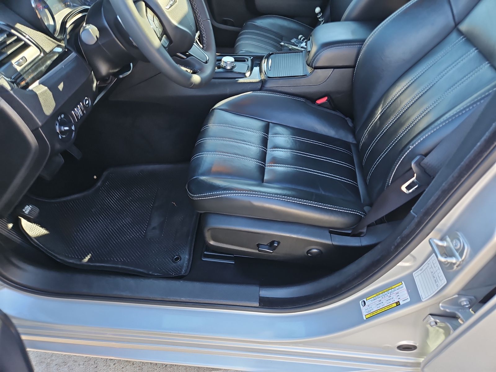 2023 Chrysler 300 300S