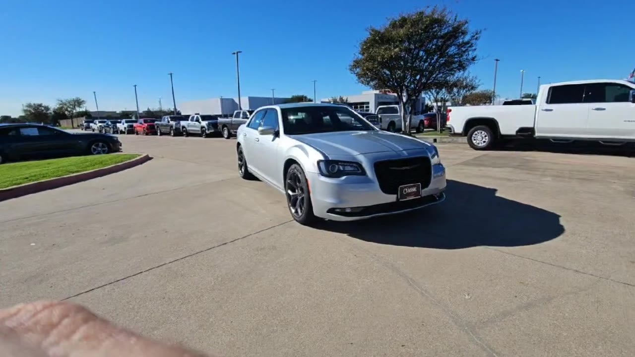 2023 Chrysler 300 300S