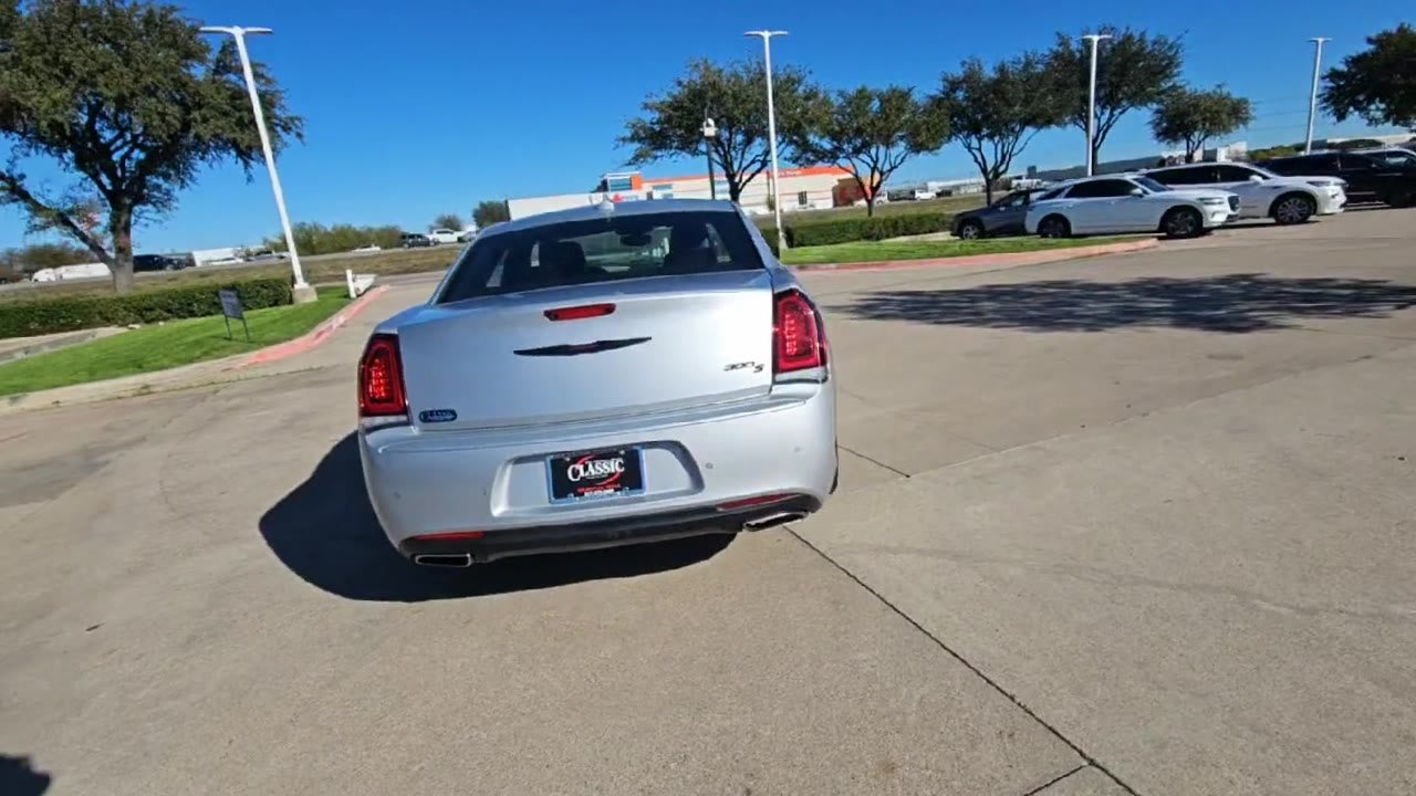 2023 Chrysler 300 300S