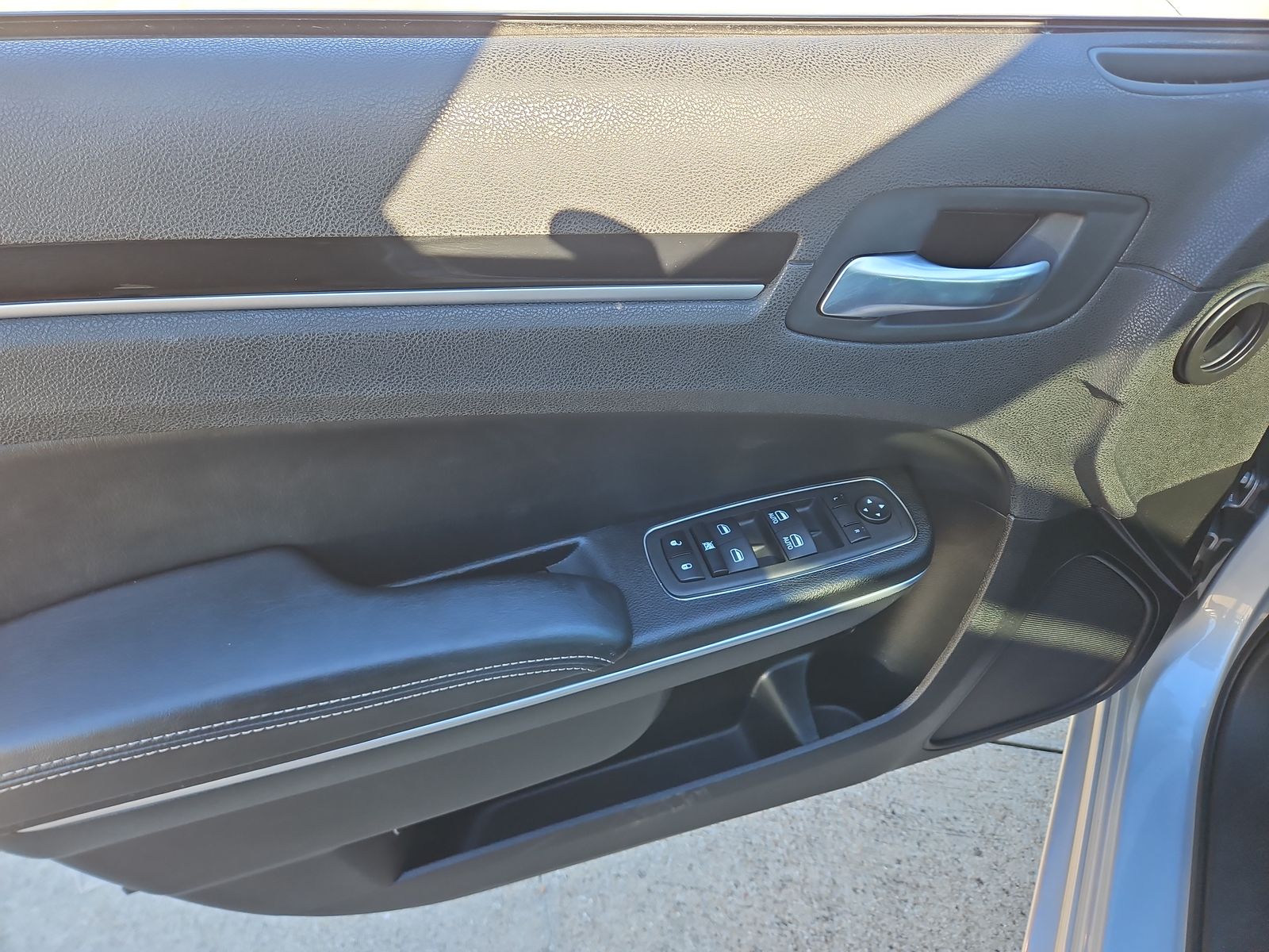 2023 Chrysler 300 300S