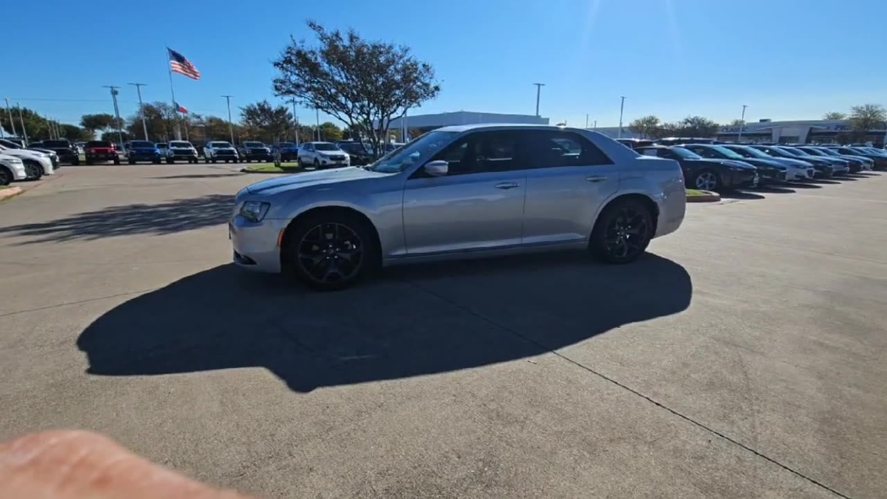 2023 Chrysler 300 300S