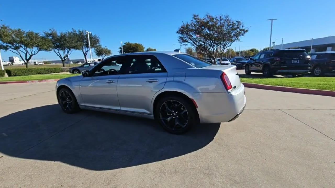 2023 Chrysler 300 300S