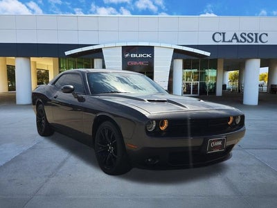 2018 Dodge Challenger SXT Plus