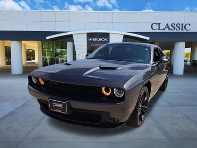 2018 Dodge Challenger SXT Plus