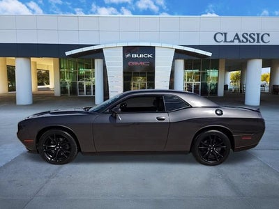 2018 Dodge Challenger SXT Plus