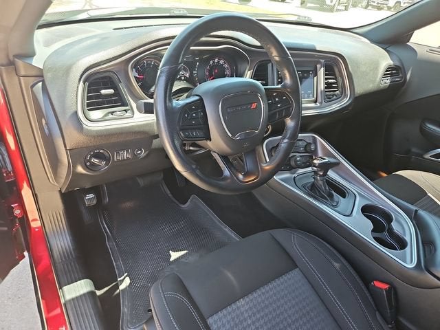 2022 Dodge Challenger SXT