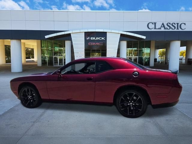 2022 Dodge Challenger SXT