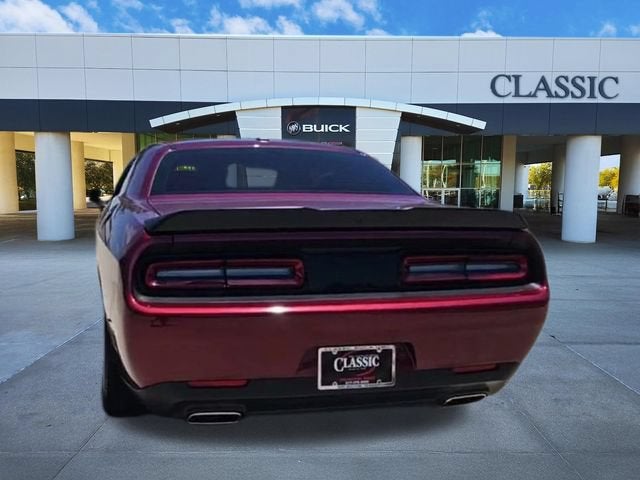 2022 Dodge Challenger SXT