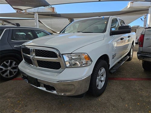 2022 RAM 1500 Classic Tradesman Crew Cab 4x4 5'7" Box