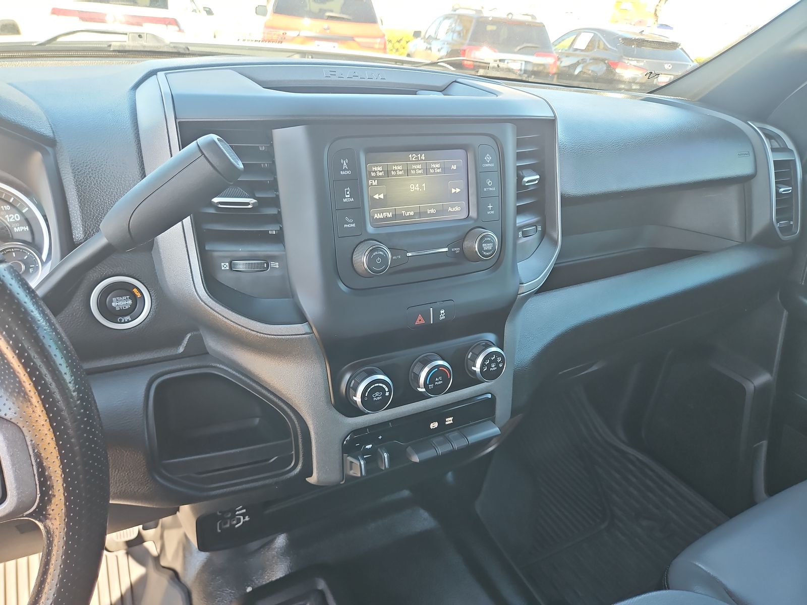 2024 RAM 2500 Tradesman Crew Cab 4x4 6'4" Box