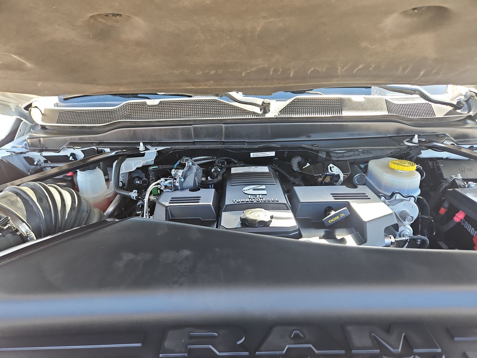 2024 RAM 2500 Tradesman Crew Cab 4x4 6'4" Box