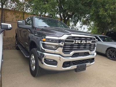 2025 RAM 2500 Big Horn Crew Cab 4x4 6'4" Box
