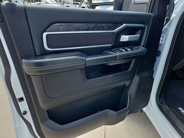 2024 RAM 3500 Chassis Cab SLT