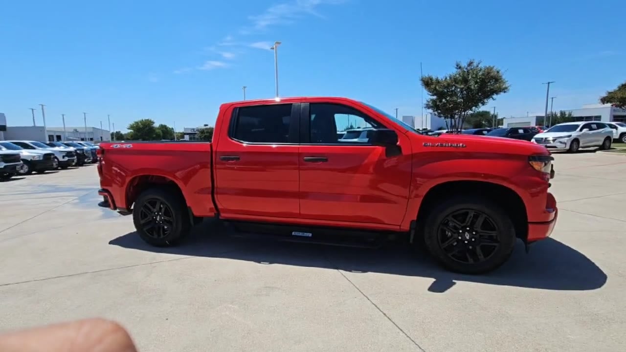 2023 Chevrolet Silverado 1500 Custom