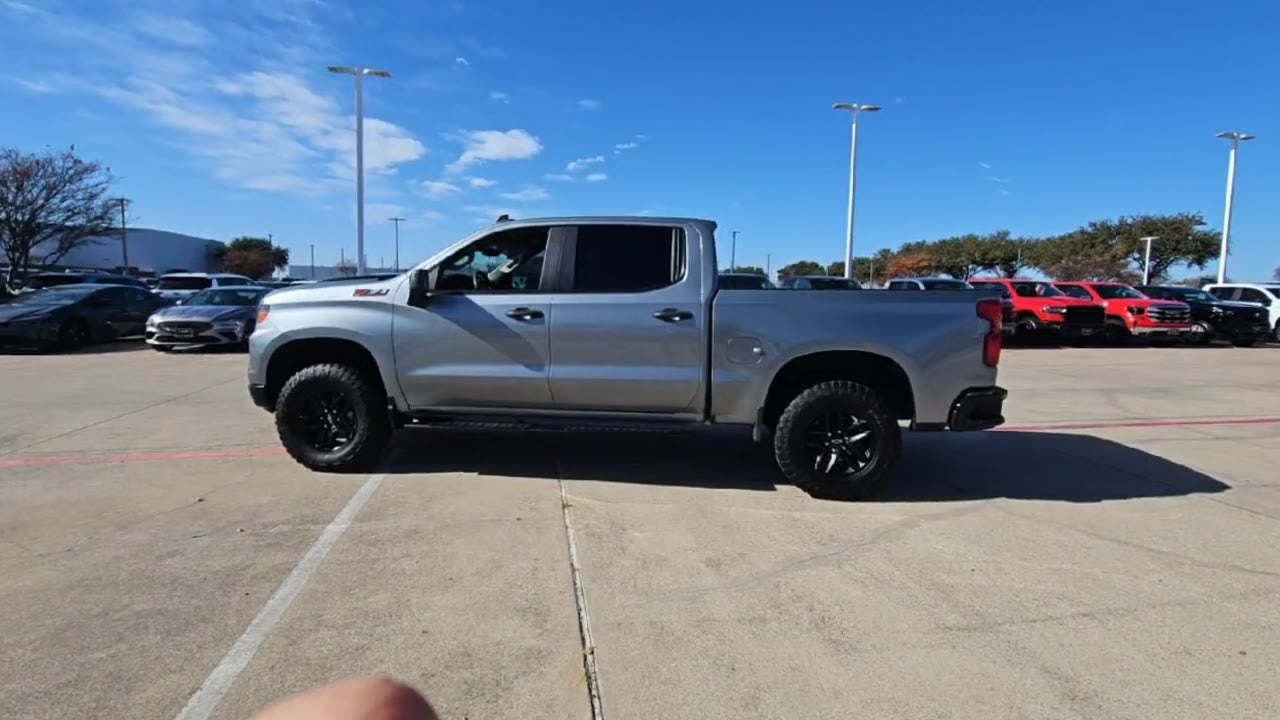 2023 Chevrolet Silverado 1500 Custom Trail Boss
