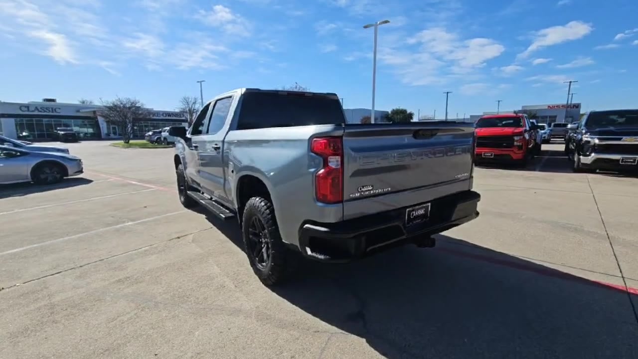 2023 Chevrolet Silverado 1500 Custom Trail Boss