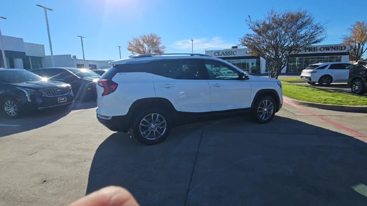 2024 GMC Terrain SLT